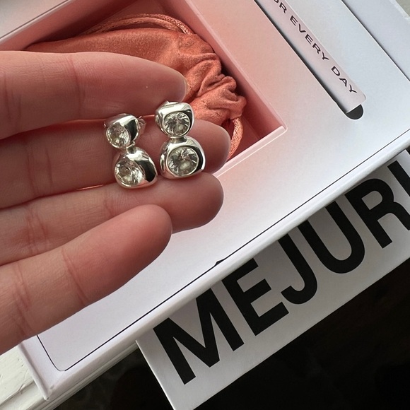 NEW Mejuri Ines drop stud - Picture 5 of 5